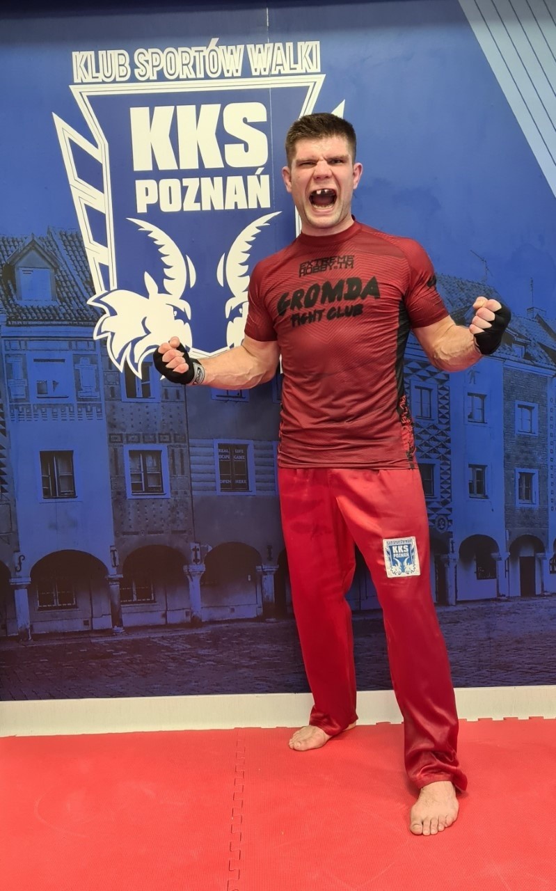 Mateusz Kubiszyn z mistrza kickboxingu powoli staje się też...