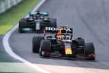 Formuła 1. Grand Prix Kataru. Ciąg dalszy rywalizacji Verstappena z Hamiltonem GDZIE OGLĄDAĆ? TRANSMISJA TV NA ŻYWO