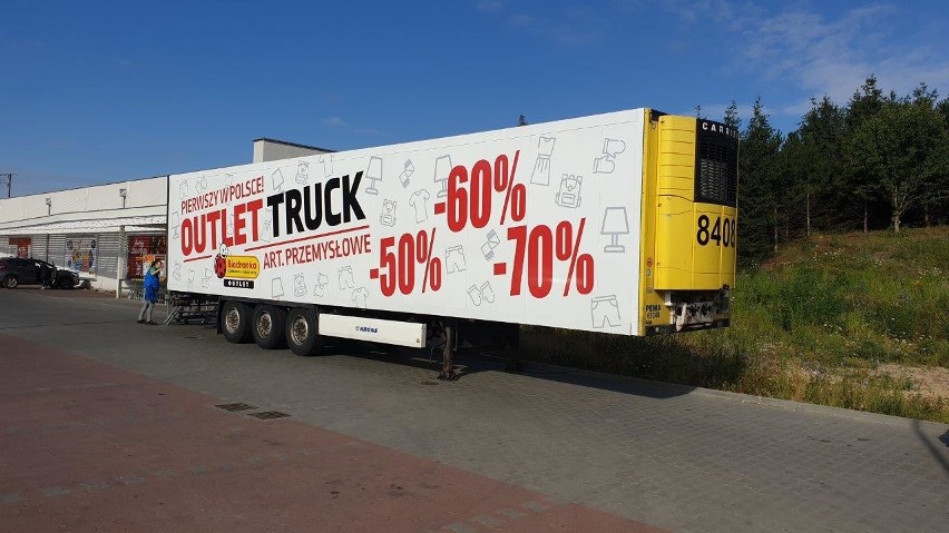 Outlet Trucki Biedronka jeżdżą po Polsce. Sieć znanych...