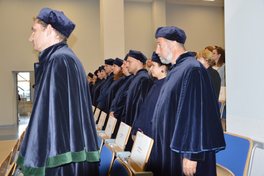 Ponad 1300 nowych studentów i słuchaczy w Wyższej Szkole Bankowej w Opolu. Inauguracja roku akademickiego 20018/2019