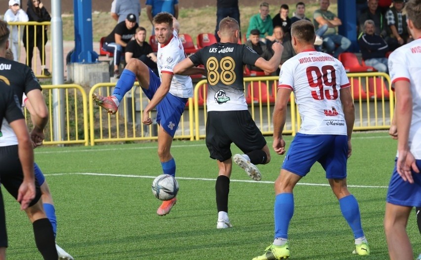 Remis Wisły Sandomierz, wysoka forma Klimontowianki w Hummel 4 lidze i grad bramek w meczu Koprzywianki Koprzywnica