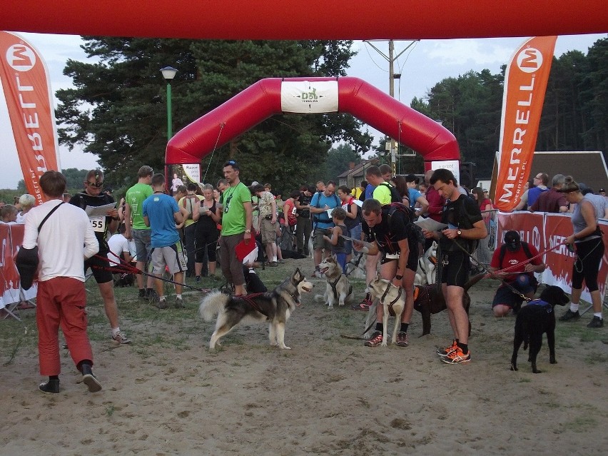 Nocny Puchar Polski w Dogtrekkingu odbył się w Kaletach