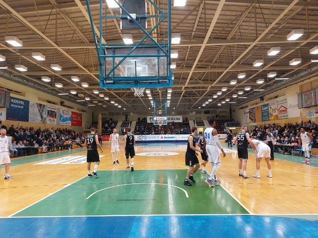 Koszykarze Żaka Koszalin sięgnęli po drugie zwycięstwo w tym sezonie.
