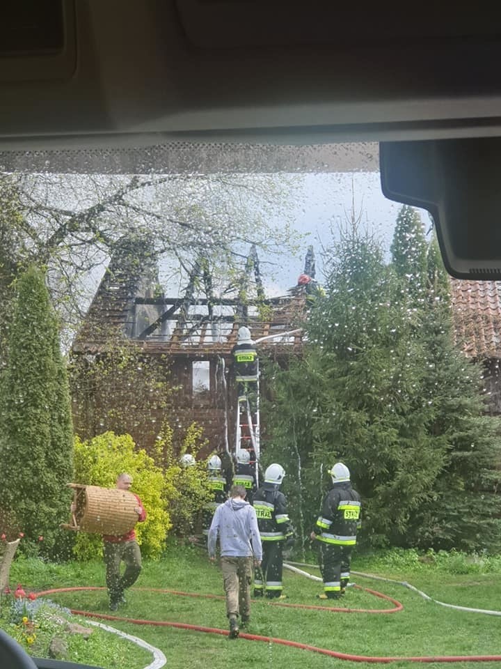 Lisy. Spłonęły pokoje dla letników (zdjęcia)  