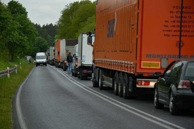 Na stronie Generalnej Dyrekcji Dróg Krajowych i Autostrad sprawdziliśmy, na których odcinkach trwają roboty drogowe. Przejdźcie do galerii i zobaczcie, gdzie możecie spodziewać się utrudnień na lubuskich drogach >>> WIDEO: Lubuskie wypadki. Mrożące krew w żyłach wypadki [Lubuska Policja]