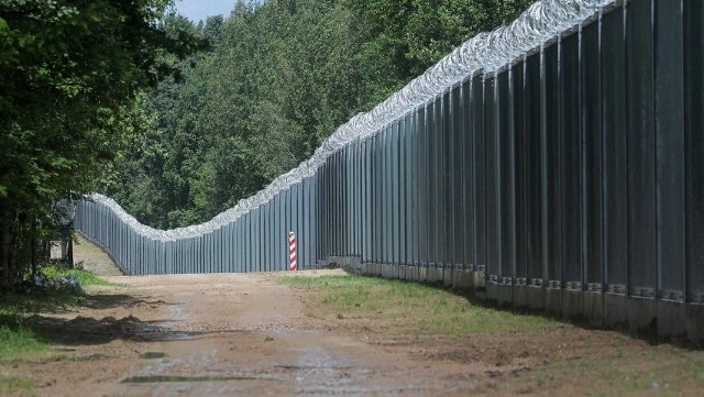 W grudniu zauważalny jest spadek liczby takich prób, odnotowano ich dotychczas na odcinku ochranianym przez Podlaski Oddział Straży Granicznej blisko 370.