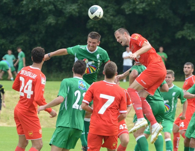 Widzewiacy górowali nad drugoligowcem z Łowicza.