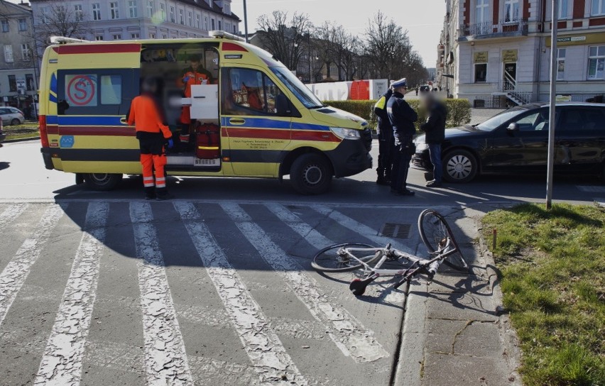 Potrącenie rowerzysty na ulicy Sienkiewicza w Słupsku