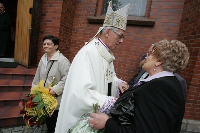 Arcybiskup Wiktor Skworc świętuje jubileusze w Bielszowicach