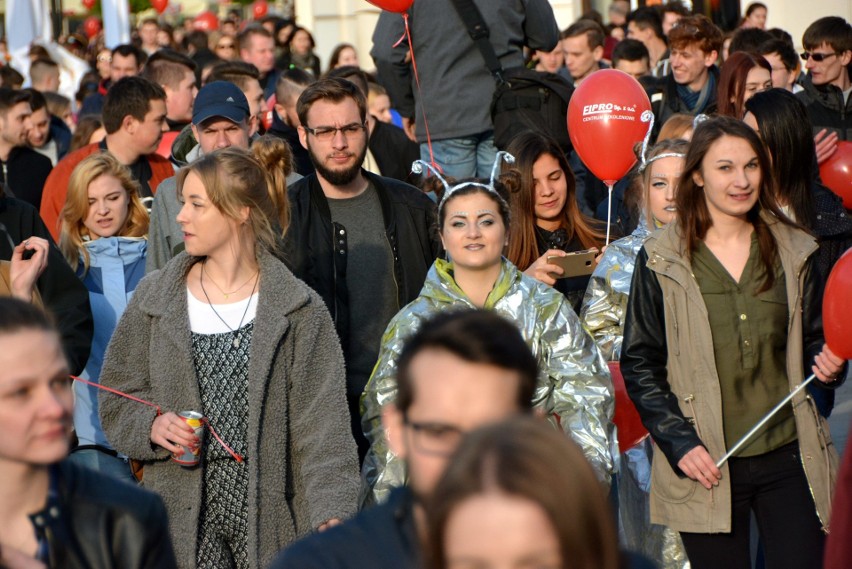 Juwenalia 2017: Studencki korowód przeszedł ulicami Lublina (ZDJĘCIA, WIDEO)