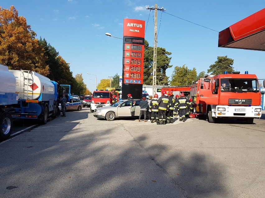 Zderzenie ciężarówki i osobówki w Starachowicach. Są utrudnienia