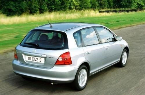 Fot. Honda: Civic napędzany silnikiem 1,6 l o mocy 110 KM to...