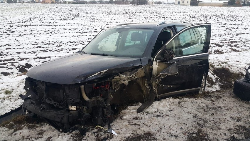 Kadzidło. Wypadek. Czołowe zderzenie dwóch aut. 30.01.2020 [ZDJĘCIA]