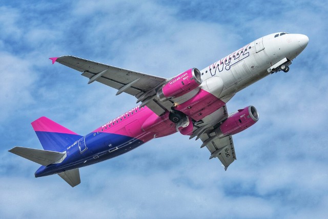 Wraz z dodaniem nowego samolotu typu Airbus A321, Wizz Air uruchomi 2 nowe połączenia z Gdańska do Walencji w Hiszpanii i Rzymu Fiumicino we Włoszech oraz zwiększy częstotliwości na 12 istniejących trasach z Gdańska.