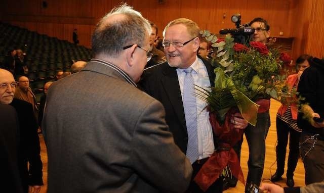 Rektor UMK, Prof. Andrzej Tretyn, cztery lata temu tuż po wyborach, całkowicie zaskoczony wygraną. 