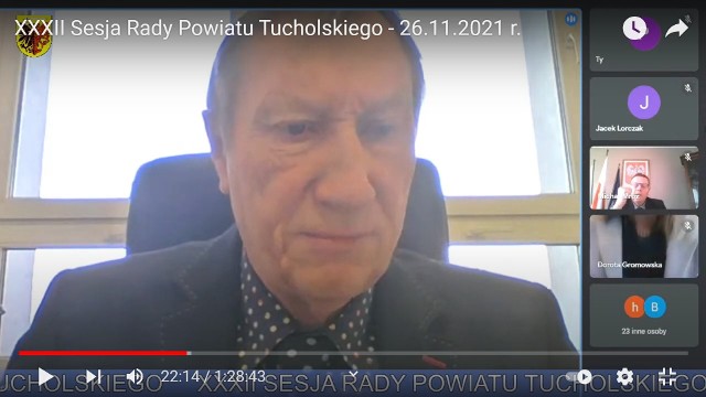 Radny Michał Skałecki uważa, że można było ograniczyć imprezy zamknięte i stosować większy reżim sanitarny związany z Covid-19