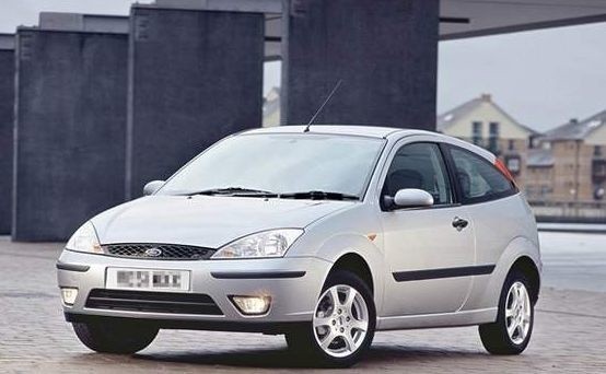 Ford Focus z 2001 roku.