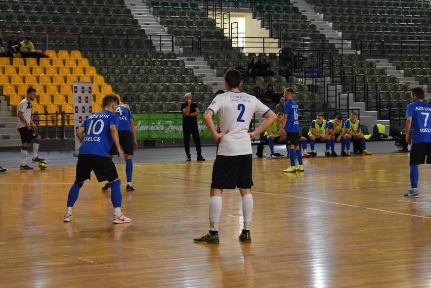 Turniej półfinałowy Akademickich Mistrzostw Polski w Futsalu. Politechnika Świętokrzyska w półfinale [ZDJĘCIA, WIDEO]