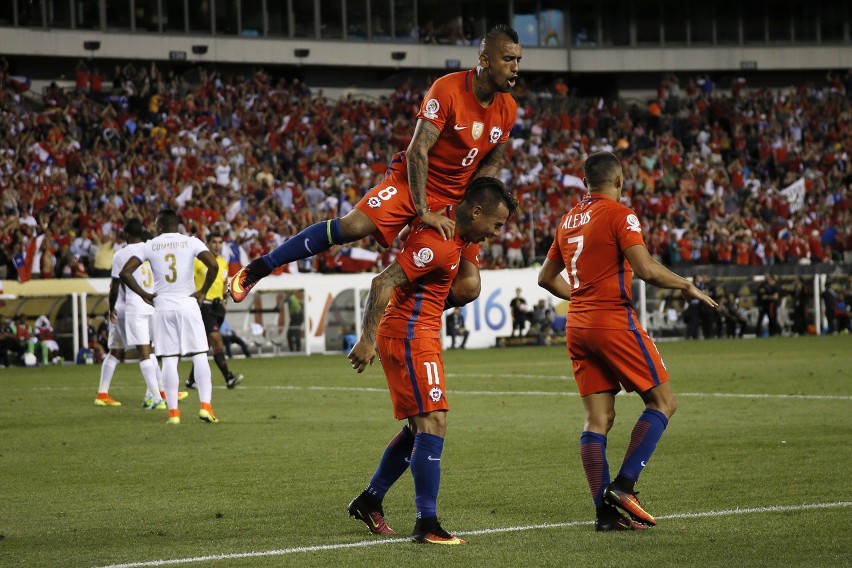 Chile - Panama 4:2