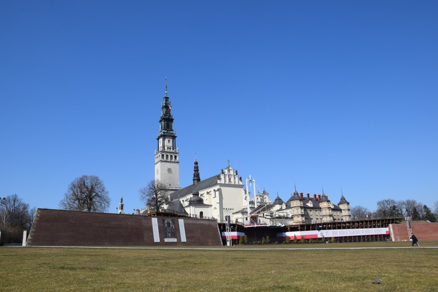 Podczas lokdaunu, Jasna Góra całkowicie opustoszała....