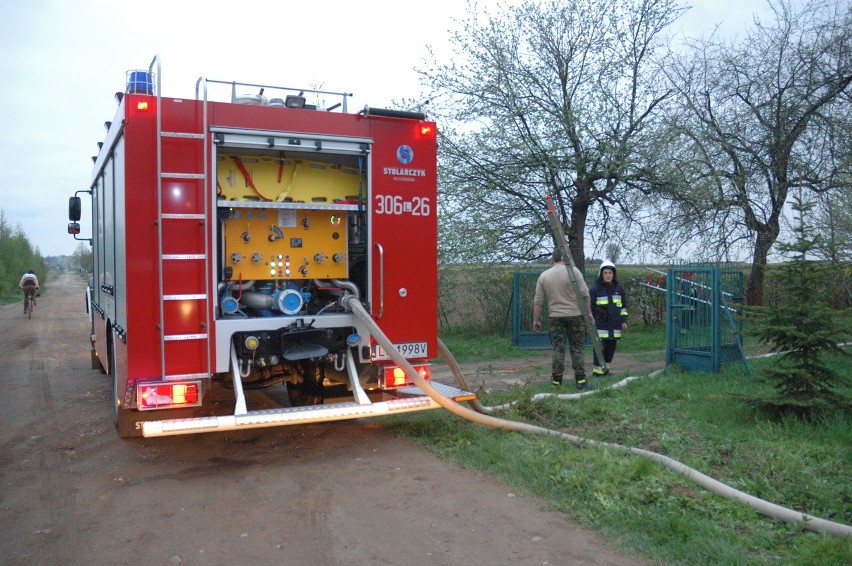 Pożar w Osmolicach: Strażacy gasili ogień na poddaszu (FOTO)