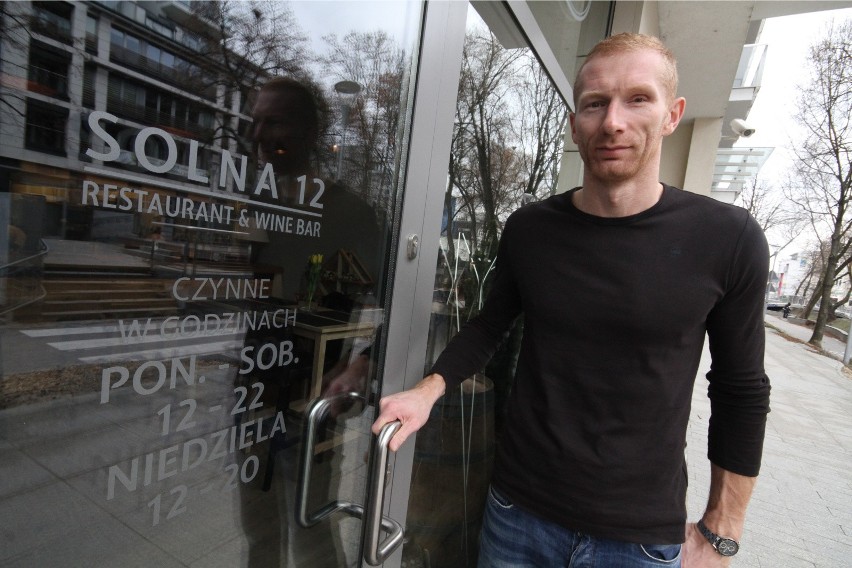 Karol Bielecki jest właścicielem restauracji Solna 12 w...