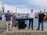 Elektryczny kosz na portowe śmieci w Kołobrzegu. Zastąpi ręczne oczyszczanie