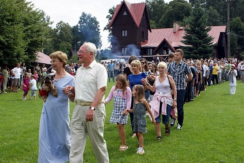 Jamna zaprasza na odpust i wyjątkowe wydarzenia patriotyczno-religijne w pięknej scenerii łąk i lasów