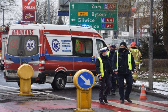 Wypadek w Rybniku na Wyzwolenia, w okolicach przejścia dla pieszych