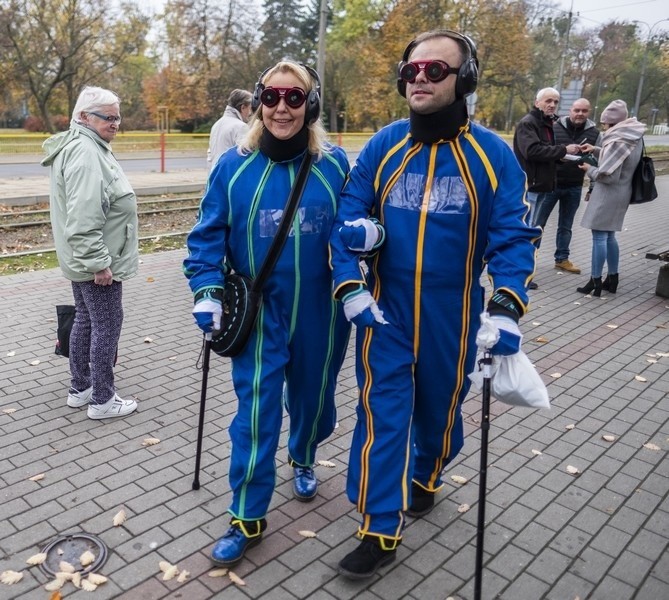 Reporter "Nowości" w ciele staruszka! Obejrzyj wideo! 