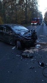 Bełdów. Wypadek na DK 72. Dwie osoby zabrane do szpitala