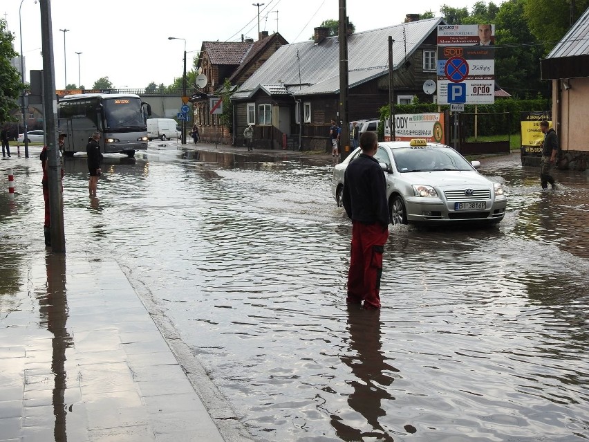 Białystok znów znalazł się pod wodą. Intensywne opady...