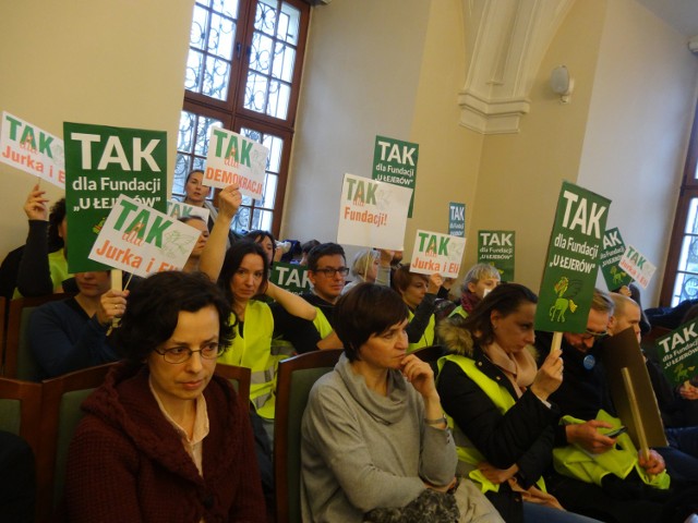 18.02.2016 poznan aj lejery protest urzad miasta. glos wielkopolski. fot. anna jarmuz/polska press