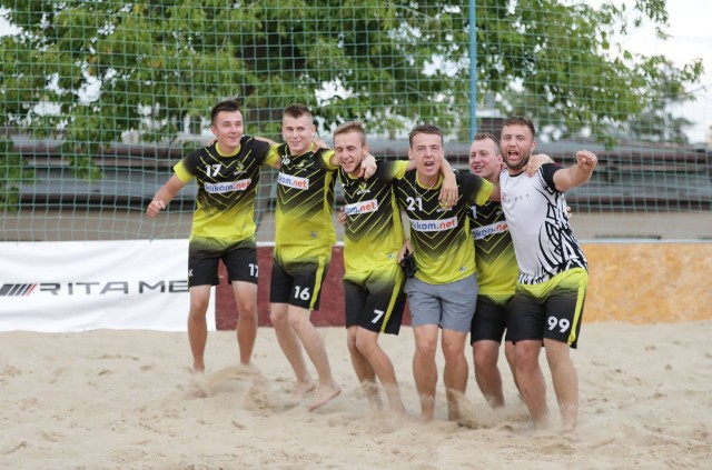 Po pierwszym, bardzo udanym turnieju plażowych trójek Expert SC na Basenie Letnim na Szczecińskiej w Kielcach są plany zorganizowania kolejnej.