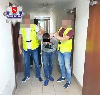 Nieudany napad na kantor w Tomaszowie Lubelskim. Alarm spłoszył złodziei                                       