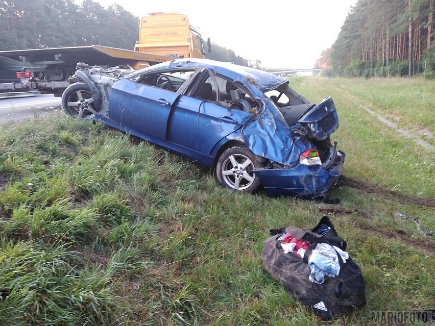 Przyczyny wypadku ustalają teraz opolscy policjanci.