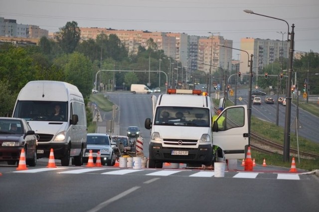 Przejście dla pieszych na wiadukcie ul. Przybyszewskiego zostało przesunięte