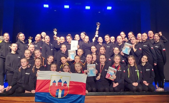 Wszystkie pięć reprezentacji Zespołu Tańca Współczesnego BRAX z bydgoskiego Pałacu Młodzieży podczas 5. International Dance Competition „Dance Super Star” zdobyły najważniejsze nagrody. Gratulujemy!