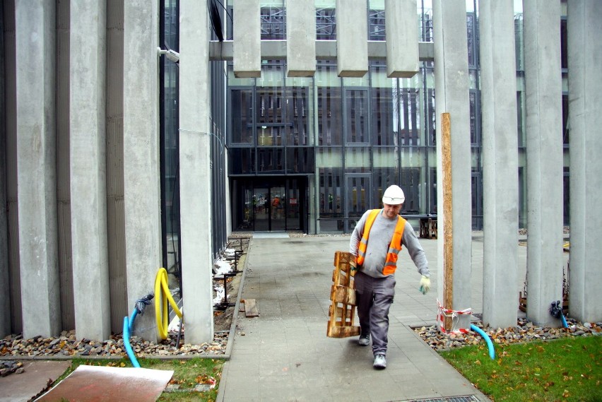 Zobacz, jak Centrum Spotkania Kultur wygląda tuż przed otwarciem (ZDJĘCIA, WIDEO)