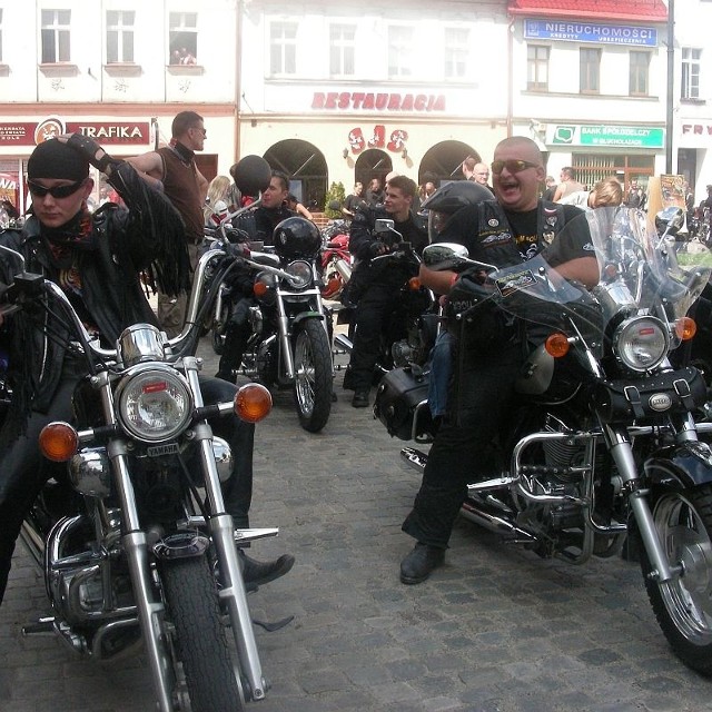W Prudniku są motocykle historyczne, największe i najszybsze, słynne harleye.