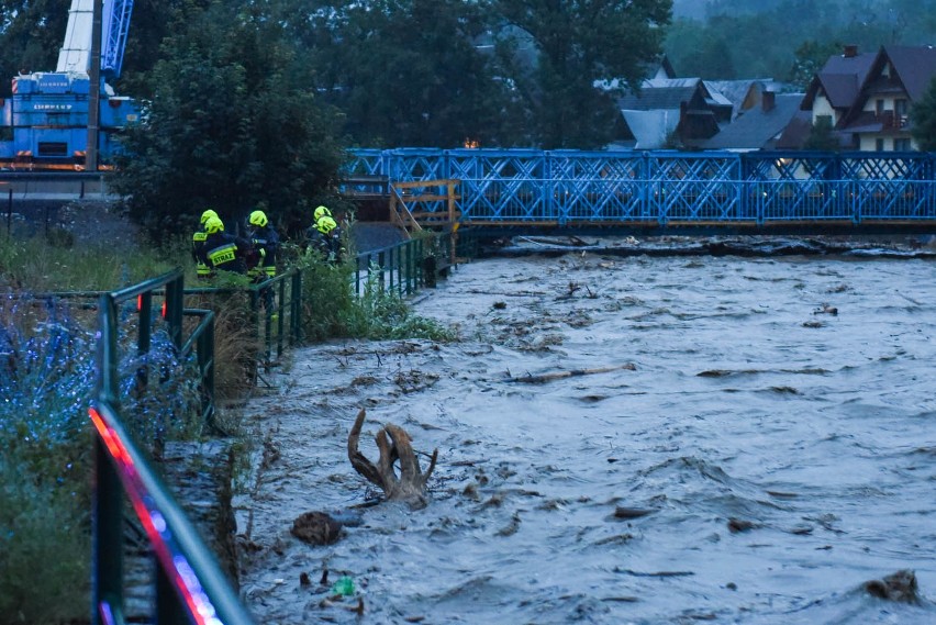 Podhale. Tak wyglądała nocna walka o utrzymanie mostu w Białym Dunajcu [ZDJĘCIA]