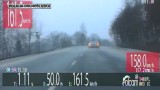 Gnał na oblodzonej drodze 161 km/h [FILM]