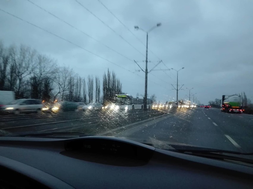 Korkuje się wjazd do centrum Szczecina. Internauci alarmują 