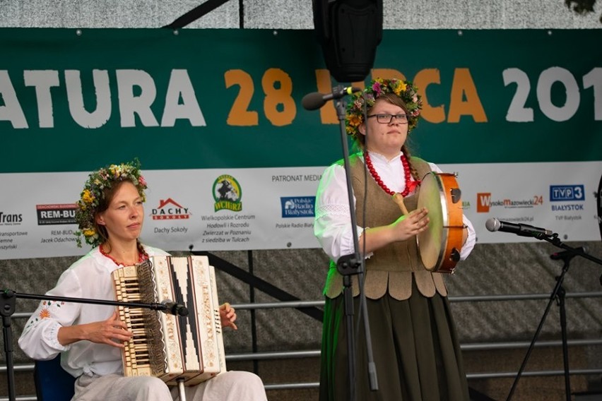 W tym roku przed publicznością wystąpiły zespoły: Harmonica,...