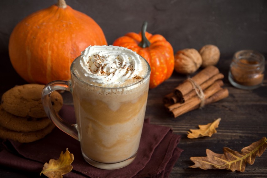 Pumpkin spice latte, to po prostu kawa dyniowa. Napój jest...