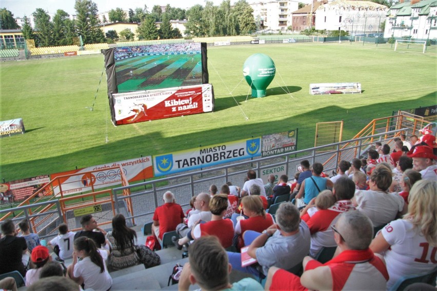 Strefa Kibica na stadionie w Tarnobrzegu od 14 czerwca. Duży ekran i blisko tysiąc miejsc 