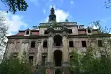 Ruiny pałacu w Chocianowie koło Polkowic. Za czasów świetności był piękną rezydencją, teraz chyli się ku upadkowi