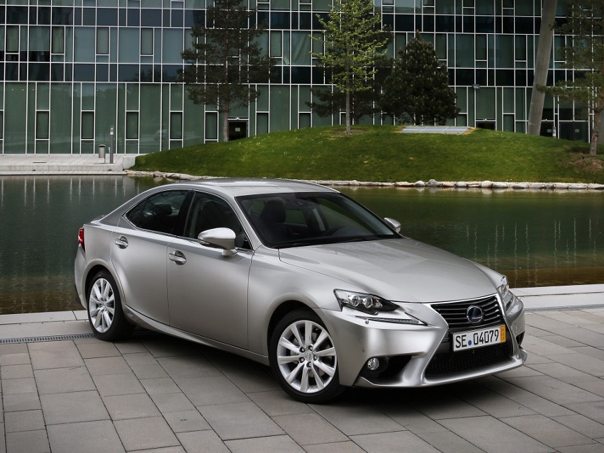 Lexus IS300h, Fot: Lexus