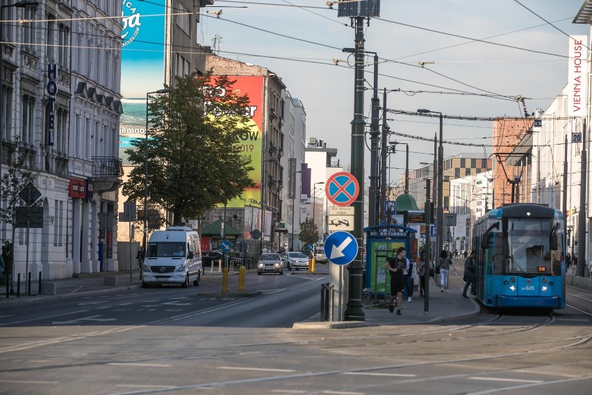Kraków. Nowe przejście dla pieszych przy ulicy Pawiej
