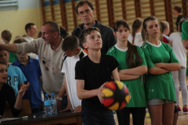 W środę w hali sportowej przy ul. Słowiańskiej w Gorzowie odbyła się impreza edukacyjno-sportowa pod nazwą &#8222;Ruch na wagę zdrowia&#8221;.